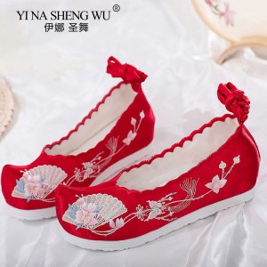 Elegant Women Shoes Canvas Flat Embroidery Chinese Traditional Shoes Women Hanfu Chinese Wedding Shoes China Oriental